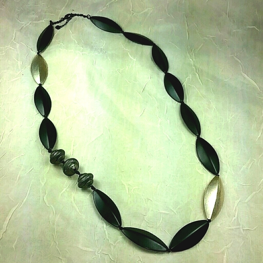 Necklace 30" Silver and Black beads Bold